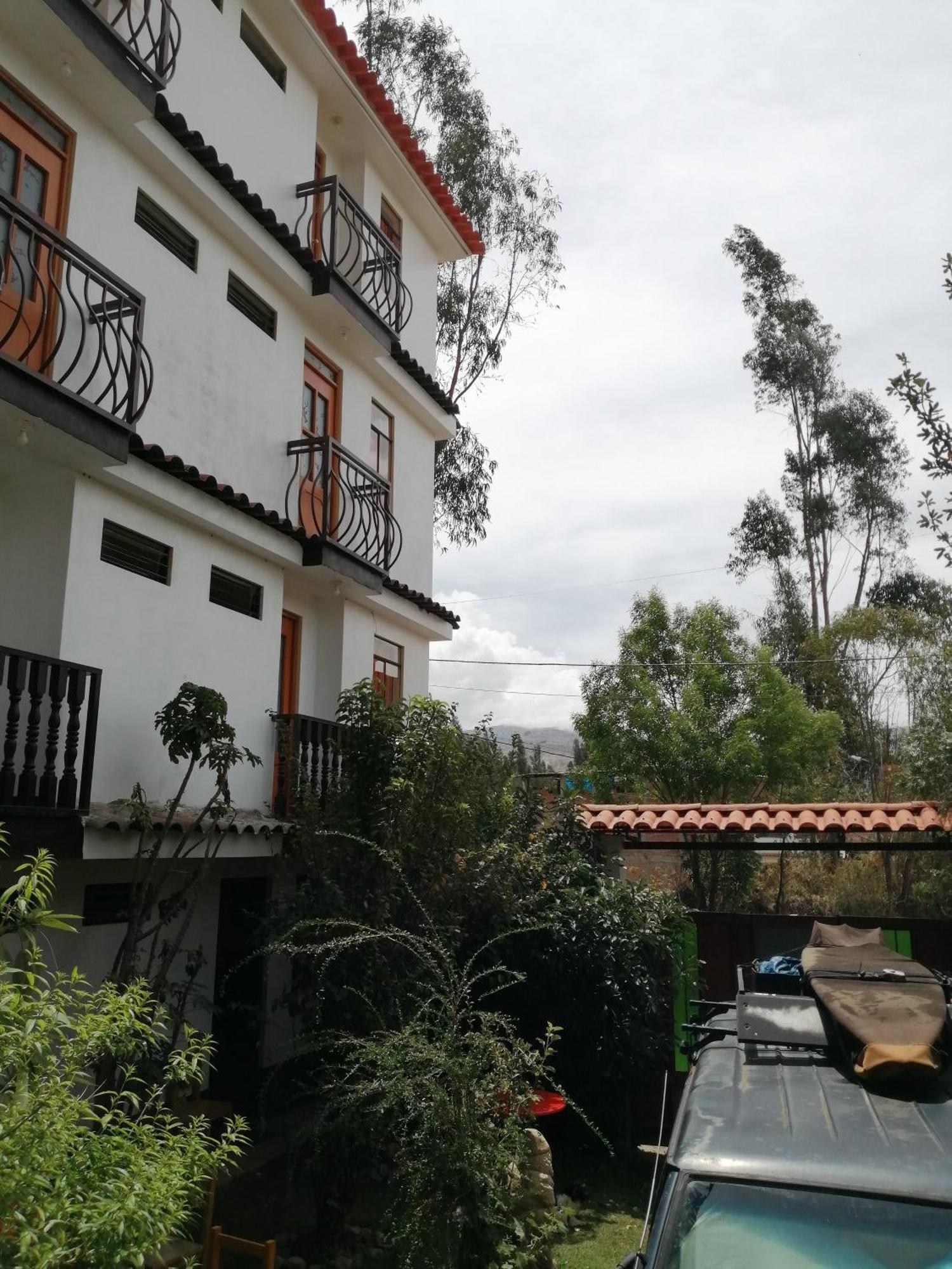 Hostal Casa Del Montanista Уарас Екстериор снимка