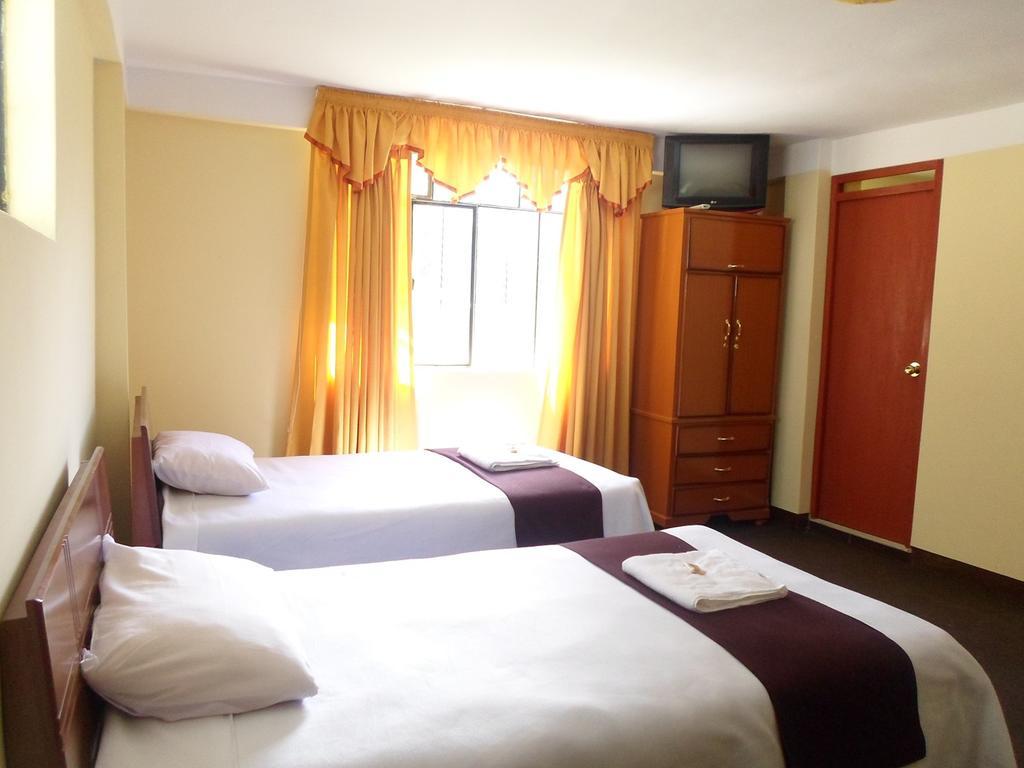 Hostal Casa Del Montanista Уарас Екстериор снимка