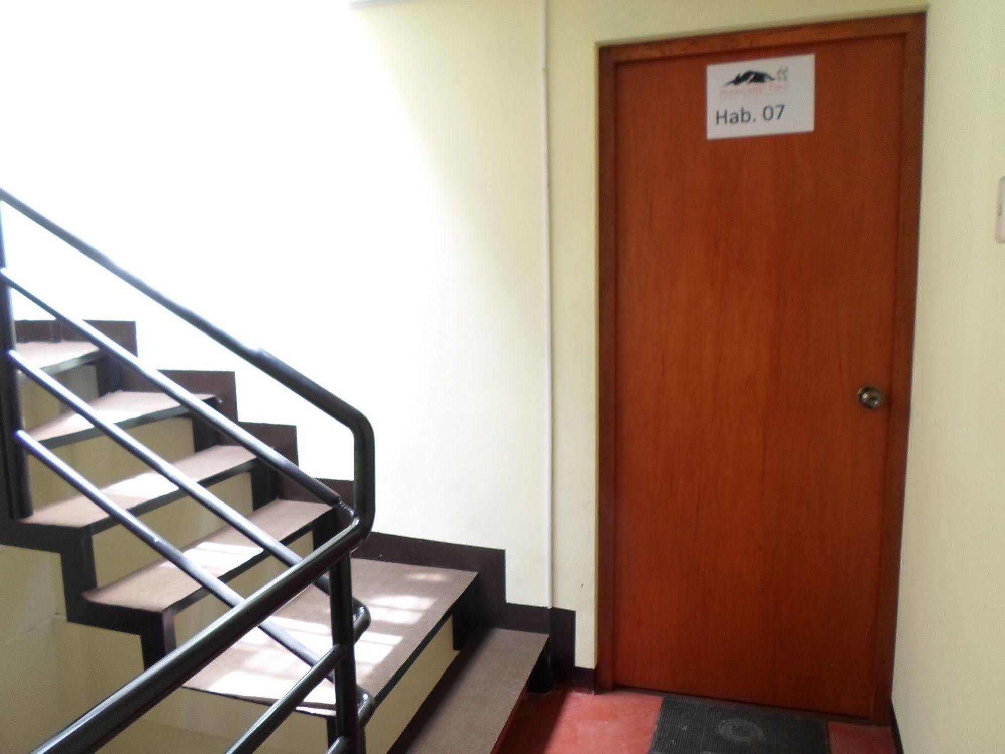 Hostal Casa Del Montanista Уарас Екстериор снимка